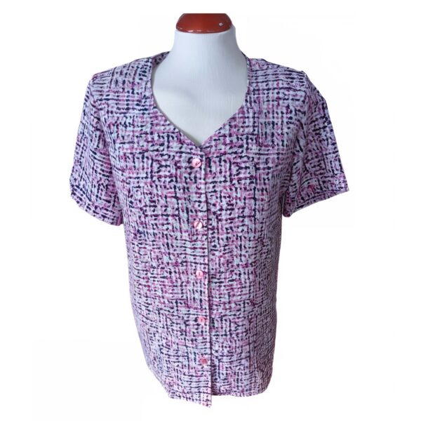 Camisa Rosa y Blanca para Mujer con Cuello Contraste – Elegancia Moderna