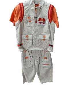 Conjunto Infantil Safari de Algodón – Chaqueta Blanca y Shorts con Detalles Vibrantes