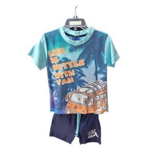 Conjunto Infantil Aventurero Azul con Camiseta de Coche y Pantalón Corto