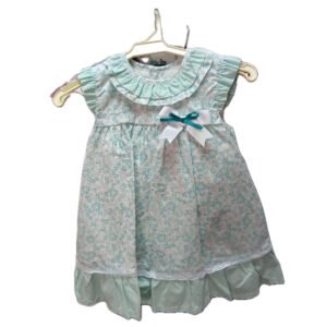 Vestido de Bebé Verde con Volantes y Lazo – Estilo y Suavidad en Algodón
